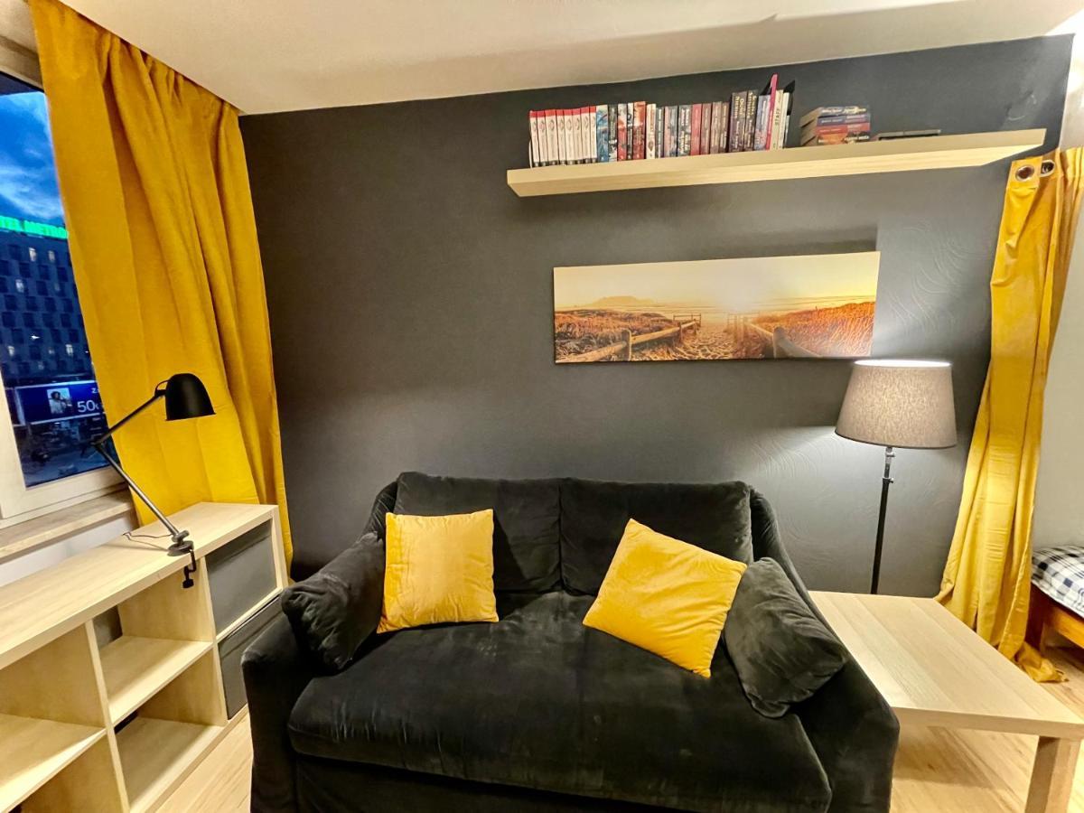 Forum Metro Wifi 1Gbs 70'Tv Netflix Hbo Appletv Varşovia Exterior foto
